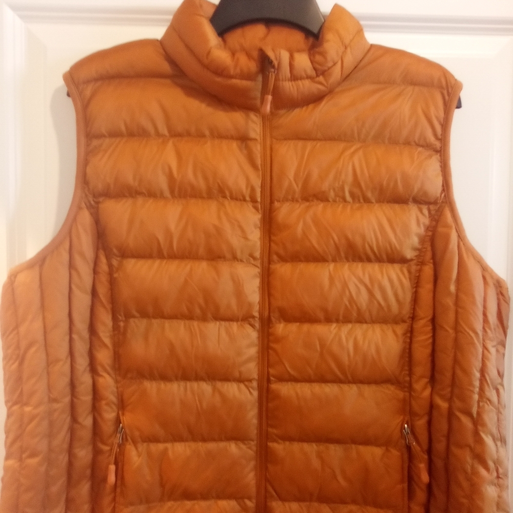 32 Degrees Women's Burnt Orange  Quilted Puffer Vest Size 2XL - Picture 2 of 5